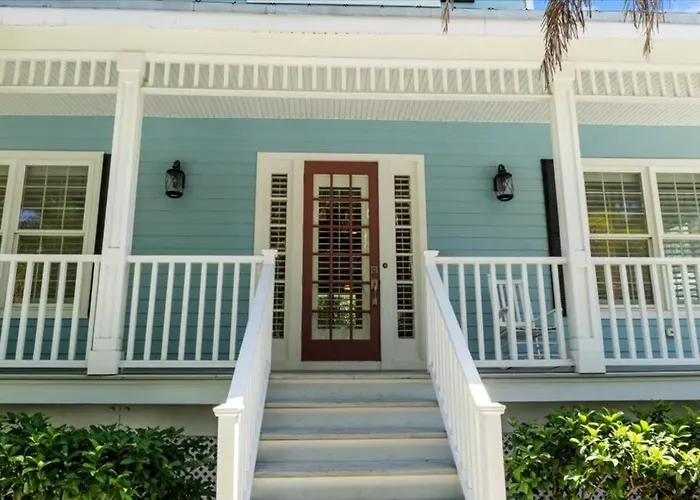 Grande Canal - Captivating 3 Bedroom Retreat