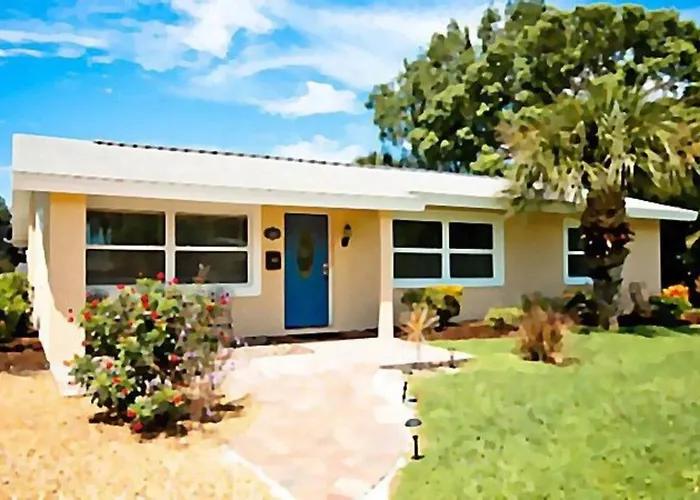 On Island! Private Pool Home-Walk To Great Beach!